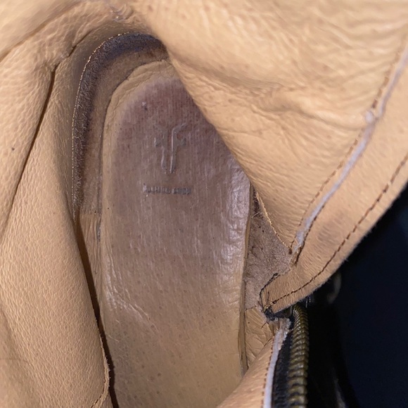 Frye Molly knee high boots-black size 7! - Picture 8 of 9